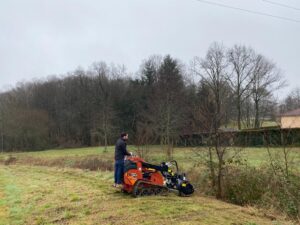 Entretien jardin avec machine à Labège